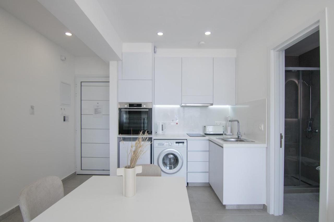 パ フォスPhaedrus Living Seaview Modern Flat Limnaria 134アパートメント エクステリア 写真